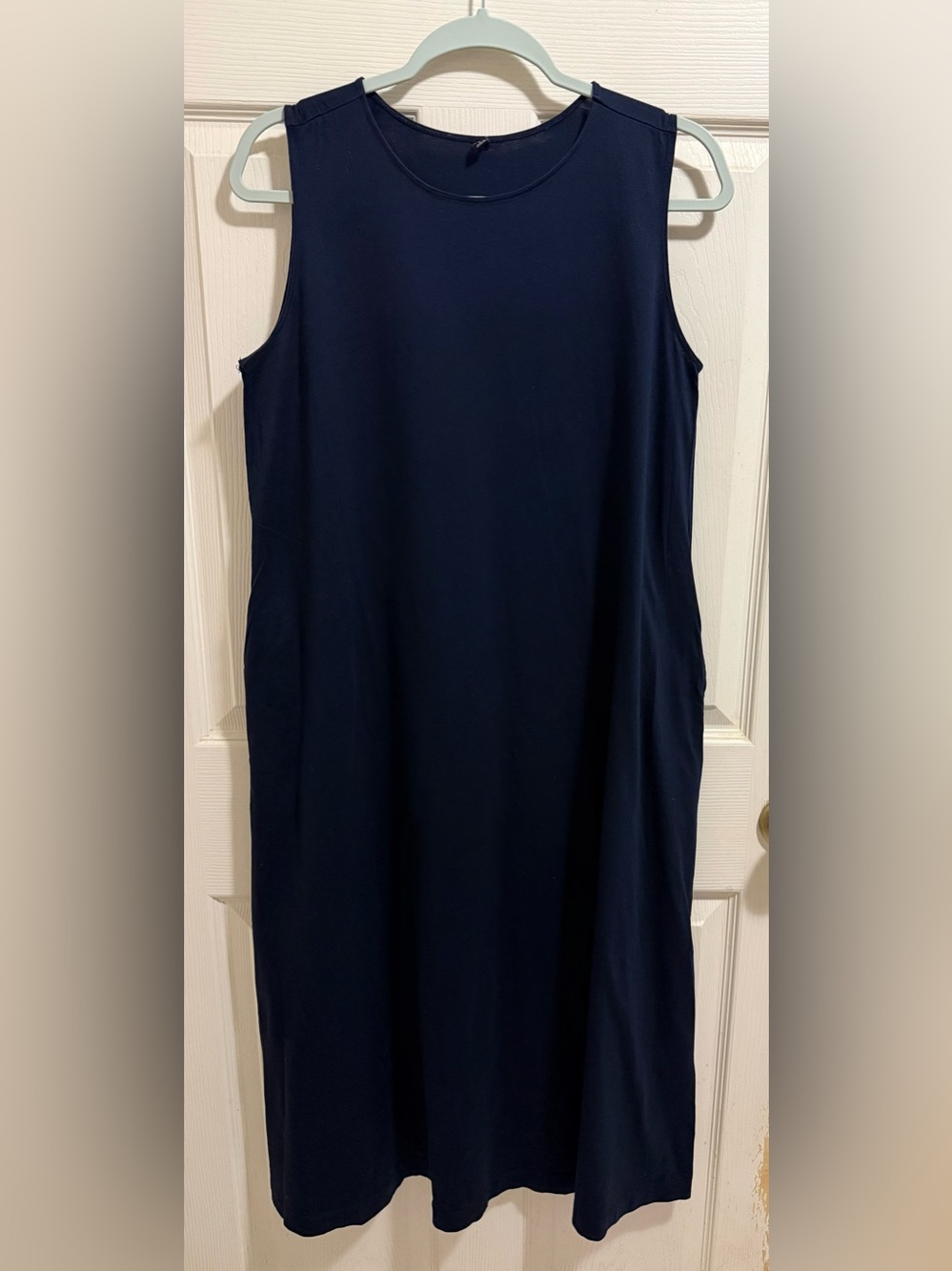 Uniqlo Sleeveless Navy Shift Dress